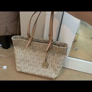 Michael Kors Monogram tote